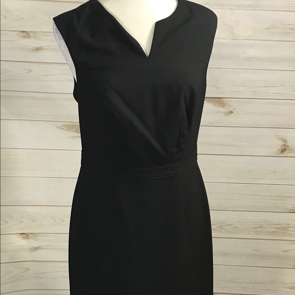 The Limited Dresses & Skirts - Lovely black sleeveless Sheath The Limited dress 6